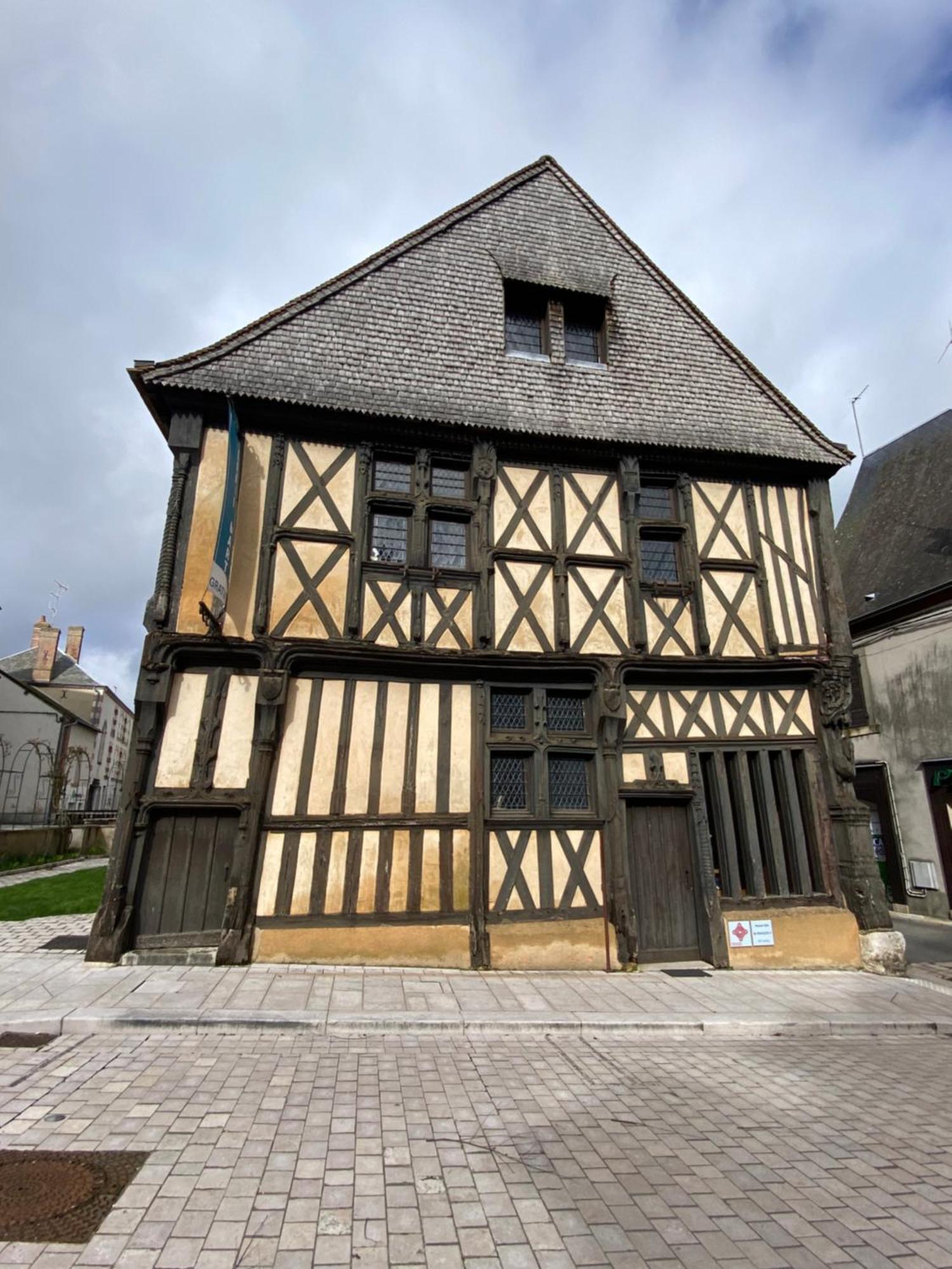 La Cabane Aubigny-sur-Nère Dış mekan fotoğraf